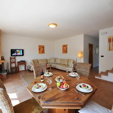 Sleeps 8 * Menaggio